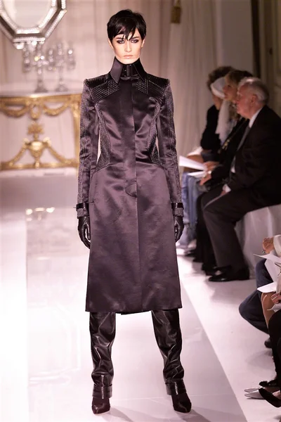 Look 9